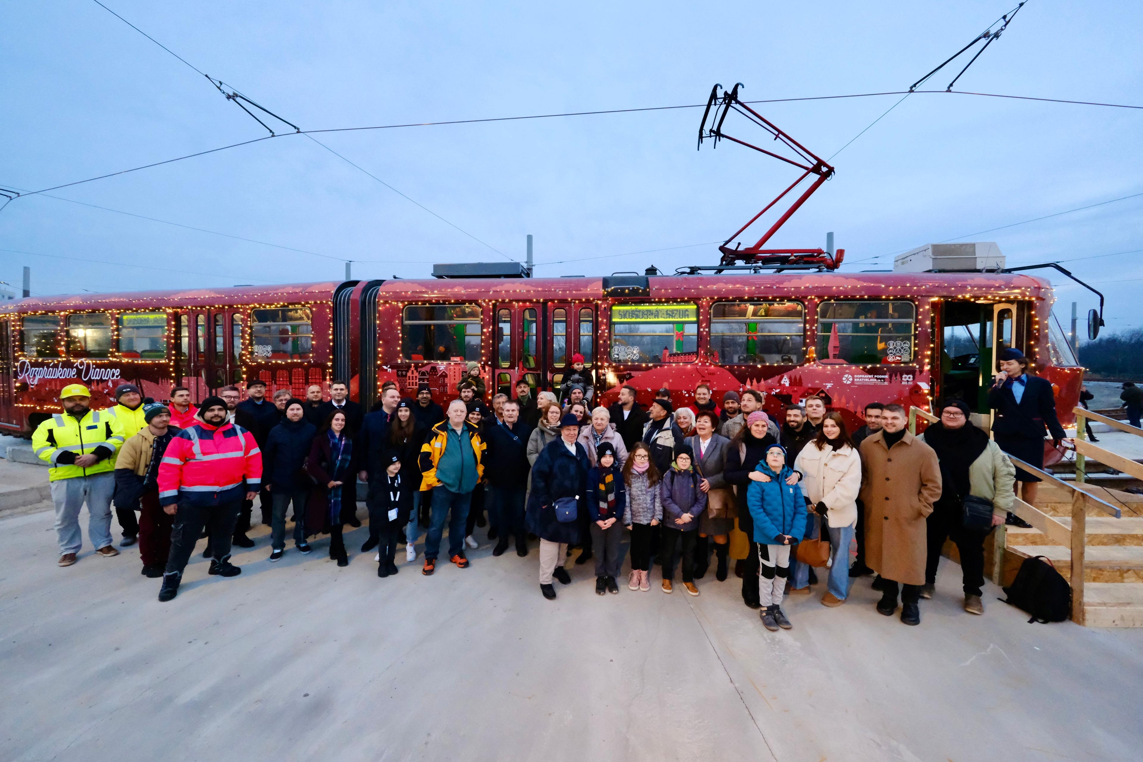 vianočná električka3_2024.jpg