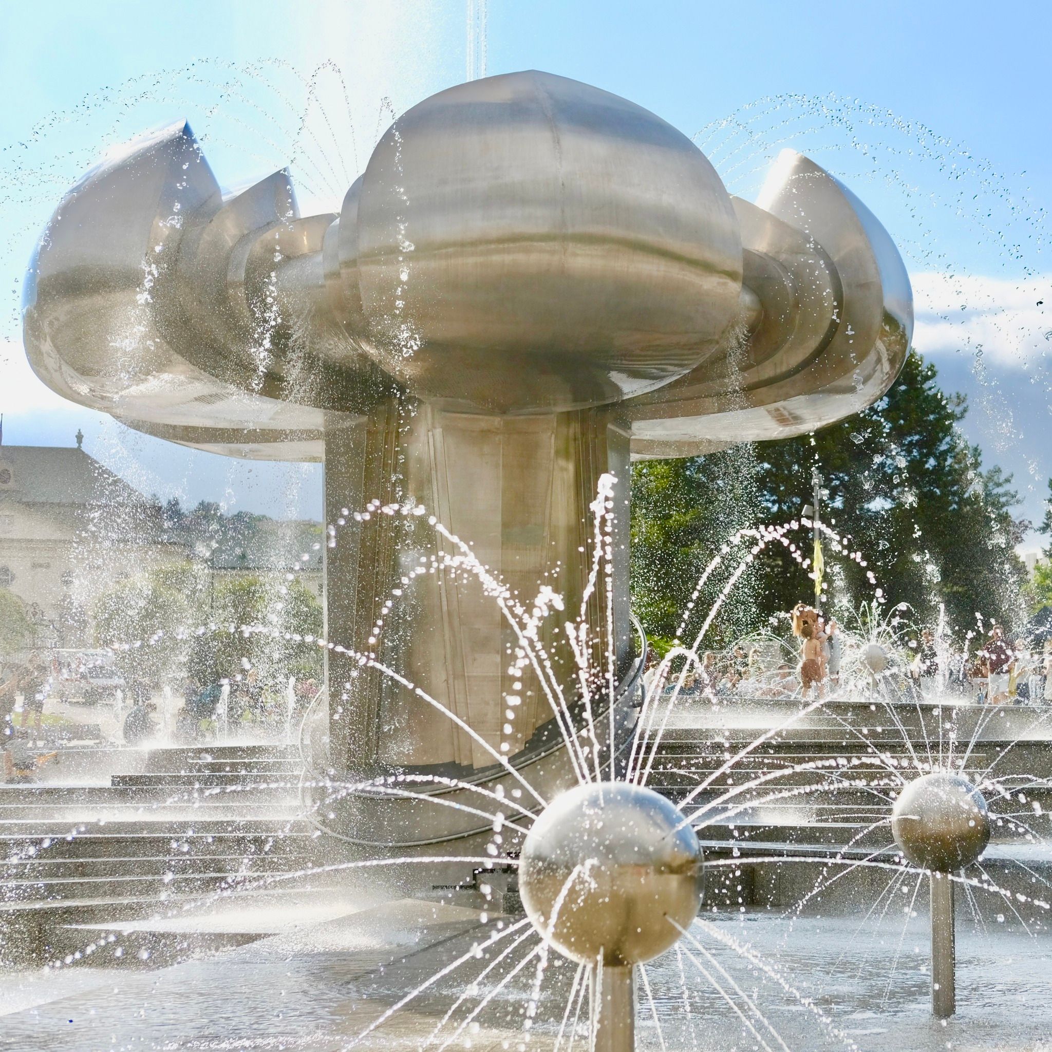 Spúšťajú prvú fontánu sezóny 2026. Zapnú ju na Námestí slobody.